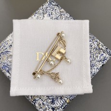 디올 에펠탑 브로치