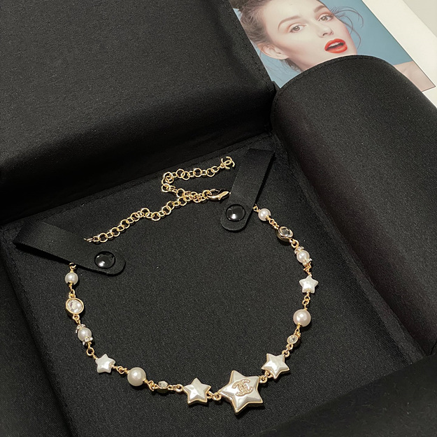 샤넬 24C 별 초커 목걸이