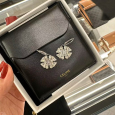 셀린느 큐빅 이어링