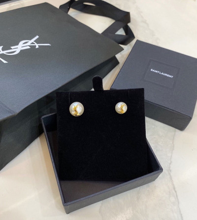 생로랑 언밸런스 진주 귀걸이