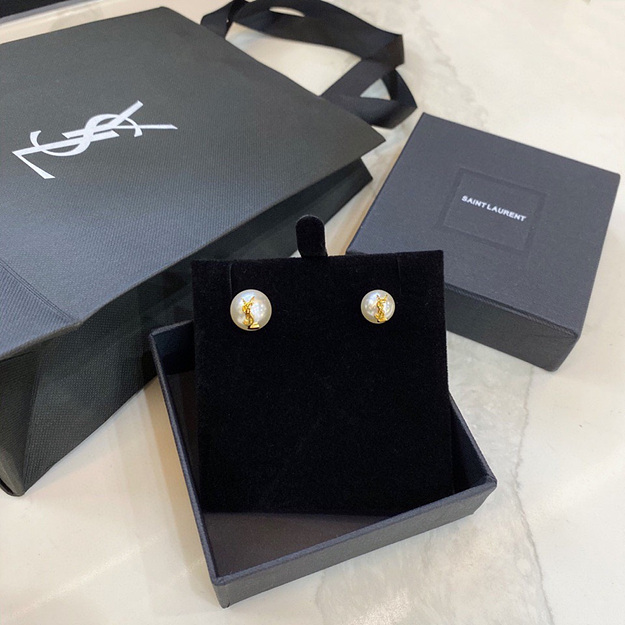 생로랑 언밸런스 진주 귀걸이