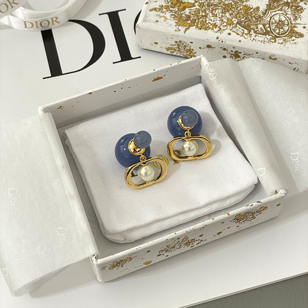 디올 유리 진주 귀걸이