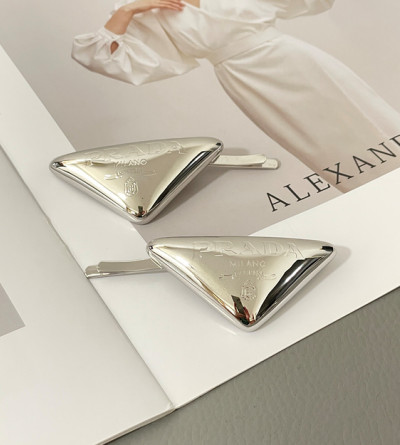 프라다 실버 헤어핀