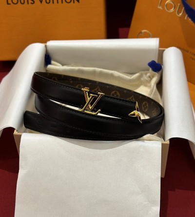 루이비통 프리티 리버서블 벨트