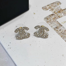 샤넬 더블 C 클래식 귀걸이