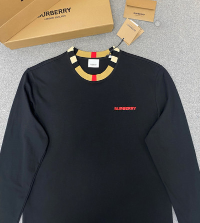 버버리 클래식 레터링 자수 긴팔티