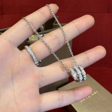 불가리 세르펜티 바이퍼 목걸이