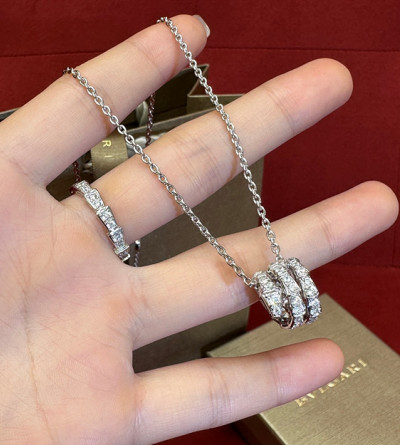 불가리 세르펜티 바이퍼 목걸이