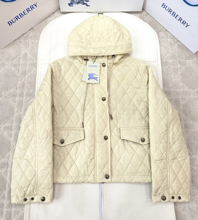 버버리 퀼팅 숏 자켓