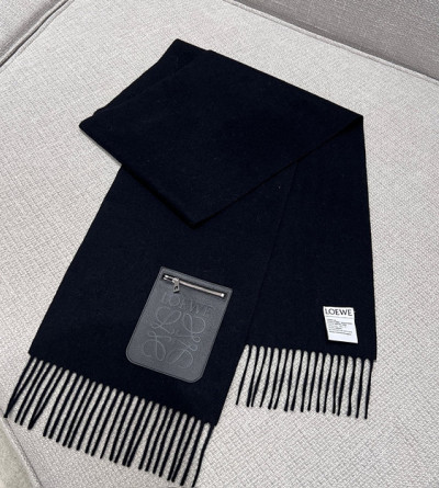 로에베 가죽 포켓 머플러