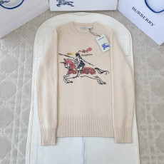 버버리 자수 니트