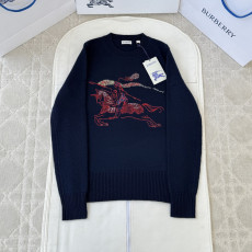 버버리 자수 니트