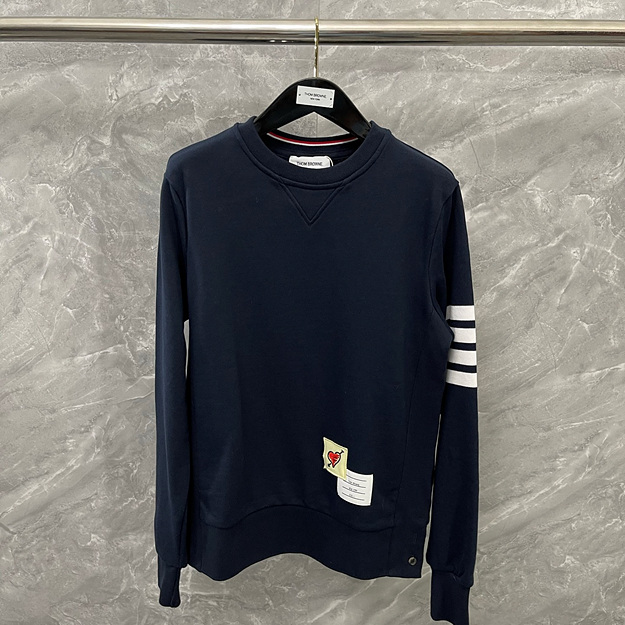 톰브라운 하트 맨투맨