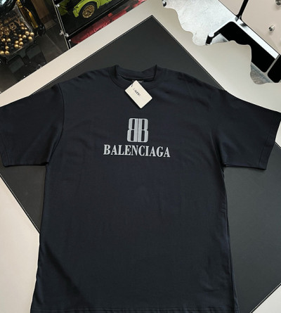 발렌시아가 프린팅 반팔