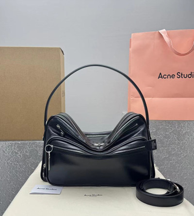 아크네스튜디오 카메라 숄더 백